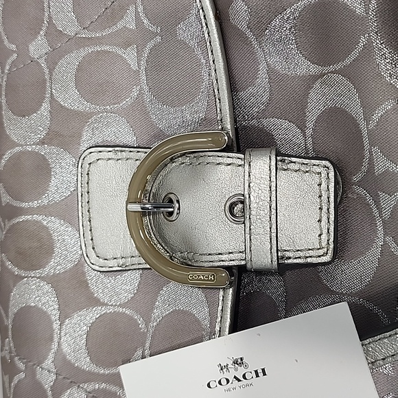 Coach Signature Metallic Silver Buckle Flap Crossbody Shoulder Handbag Purse - Picture 11 of 11